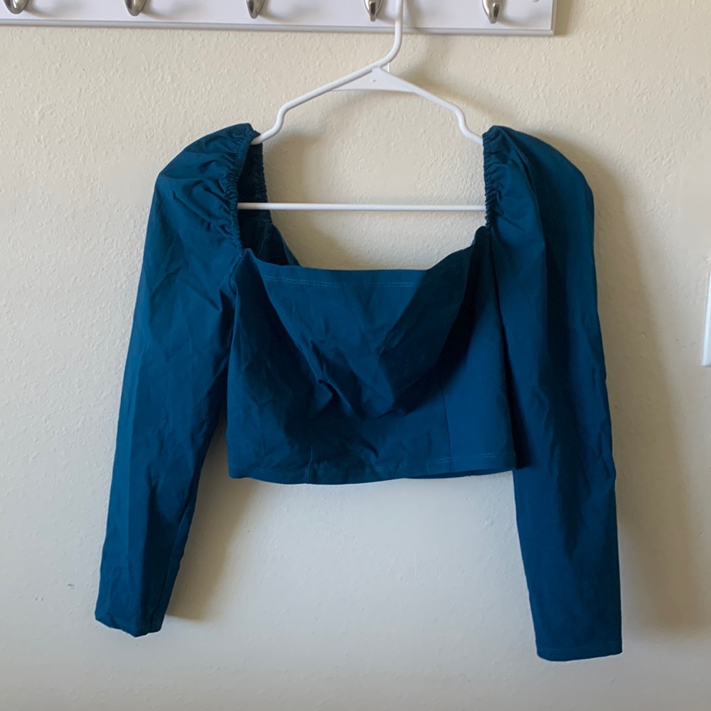 urban outfitters long sleeve crop top | m